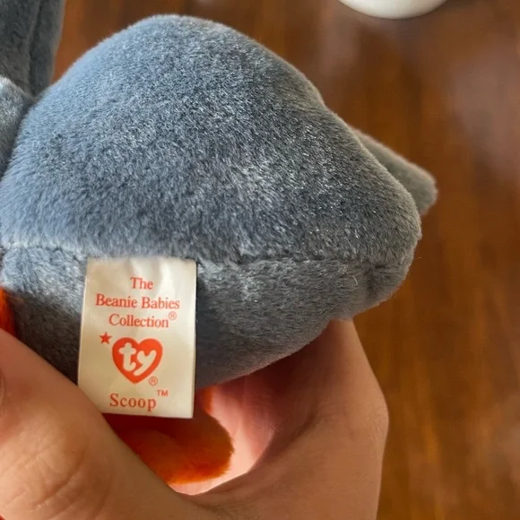 Ty scoop beanie baby